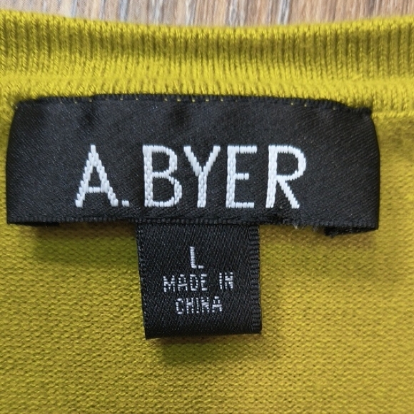 A. Byer Women's Chartreuse Puff Sleeve Blouse - Picture 4 of 5